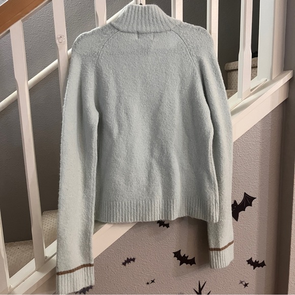 Women's Horny Toad Sweater Light Blue 1/4 zip up Size- M - Picture 5 of 5